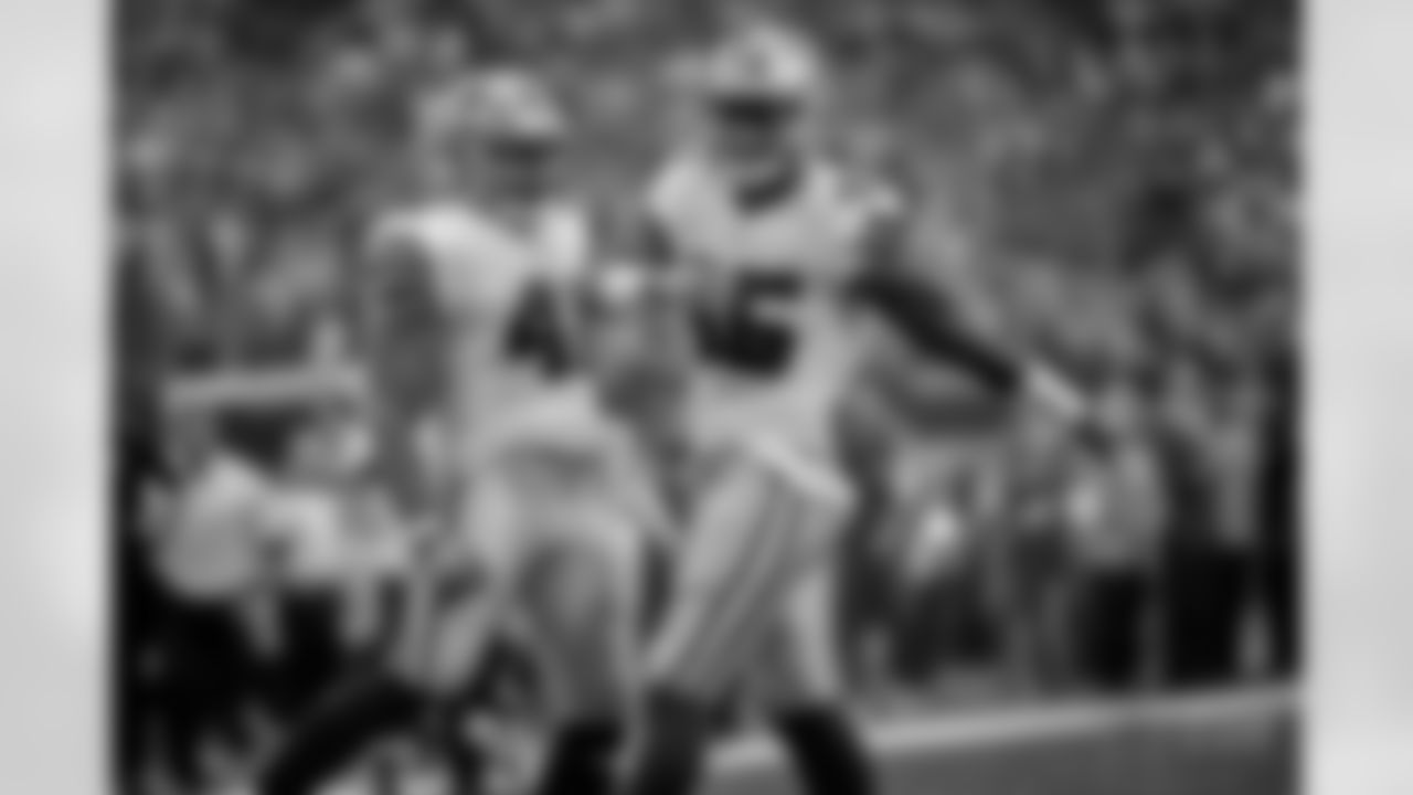st-20171001_dal_rod_smith_selects_jj47330.jpg