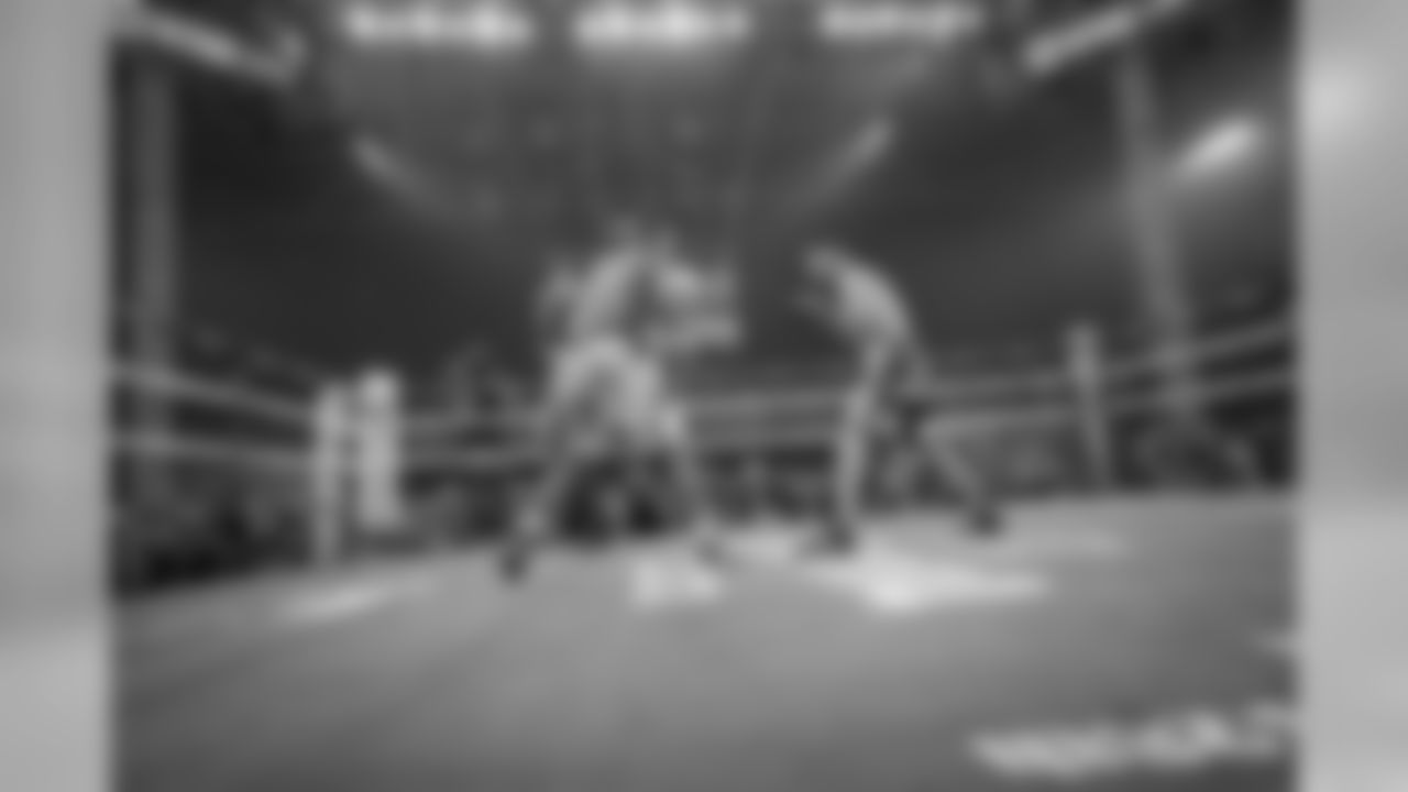 16 June 2018: Views of the WBA Welterweight Championship boxing match between Errol Spence Jr. (white trunks) and Carlos Ocampo (black trunks) held June 16, 2018 at Ford Center at The Star in Frisco, Texas. Spence beat Ocampo in a first round knockout. Photo by James D. Smith/Dallas Cowboys