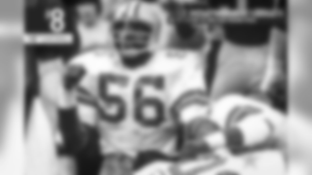Hollywood Henderson – If this list was purely about athletic ability, it's safe to say Henderson might be in the top few picks. To think he was a linebacker who could return a kickoff for a touchdown is amazing in any era. He only played five years, but made a Pro Bowl and a few other headlines as well. A nice addition although his career could've been even better had he been able to play longer.
