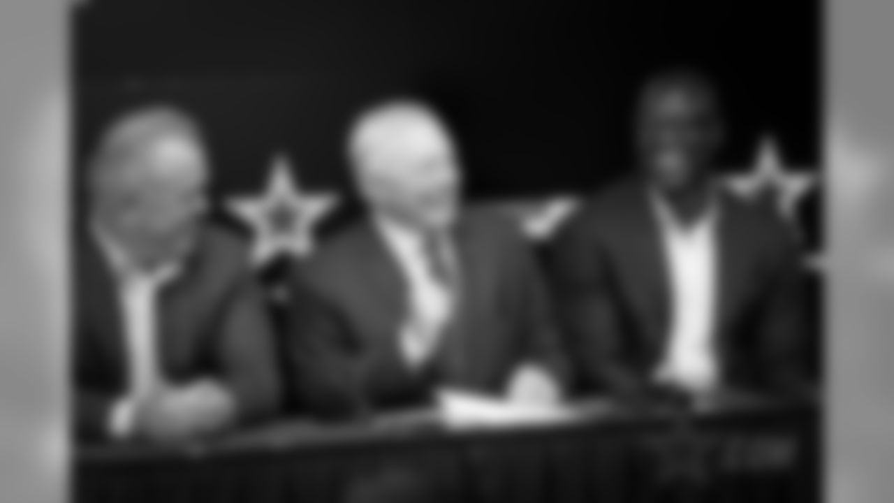 20170424_dal_demarcus_ware_retirement20.jpg