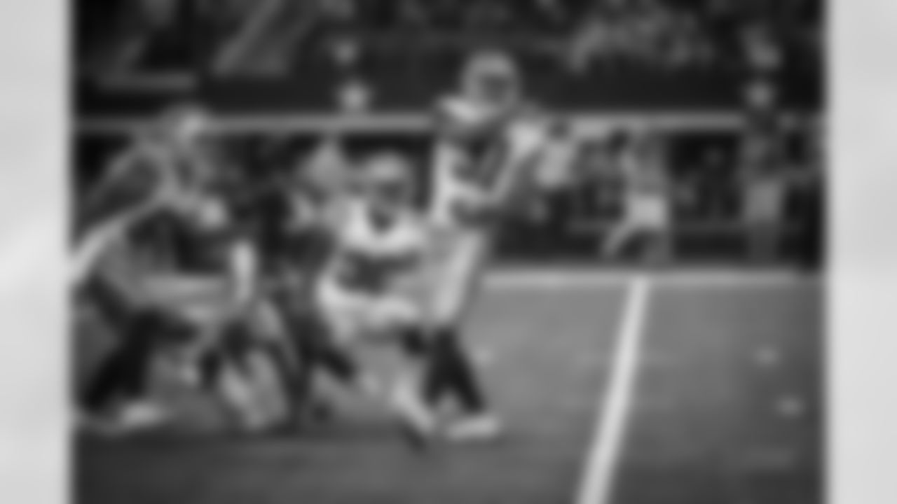 20161030_dal_vs_phi_byron_jones_selects_jj2266.jpg