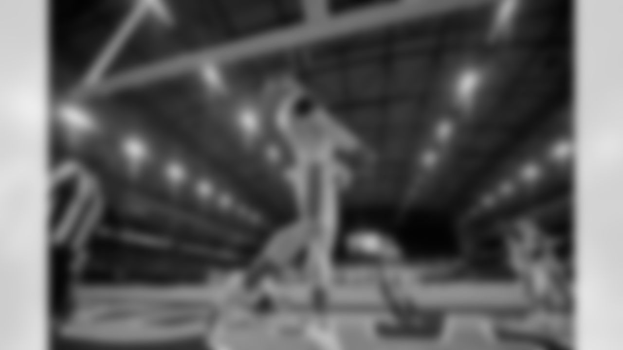 20170823_dal_dak_prescott_selects_jj35575.jpg