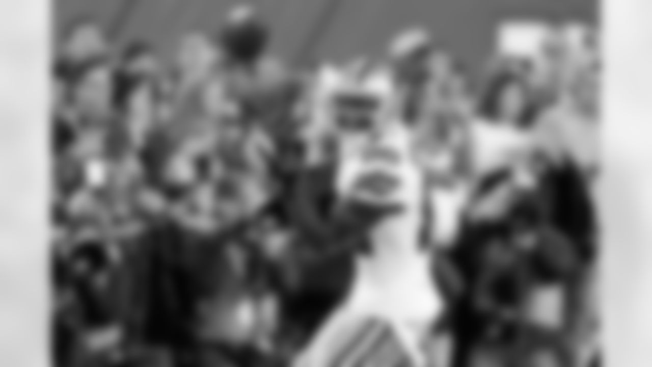 dez_bryant_20141123_dal_nyg_quickies036.jpg