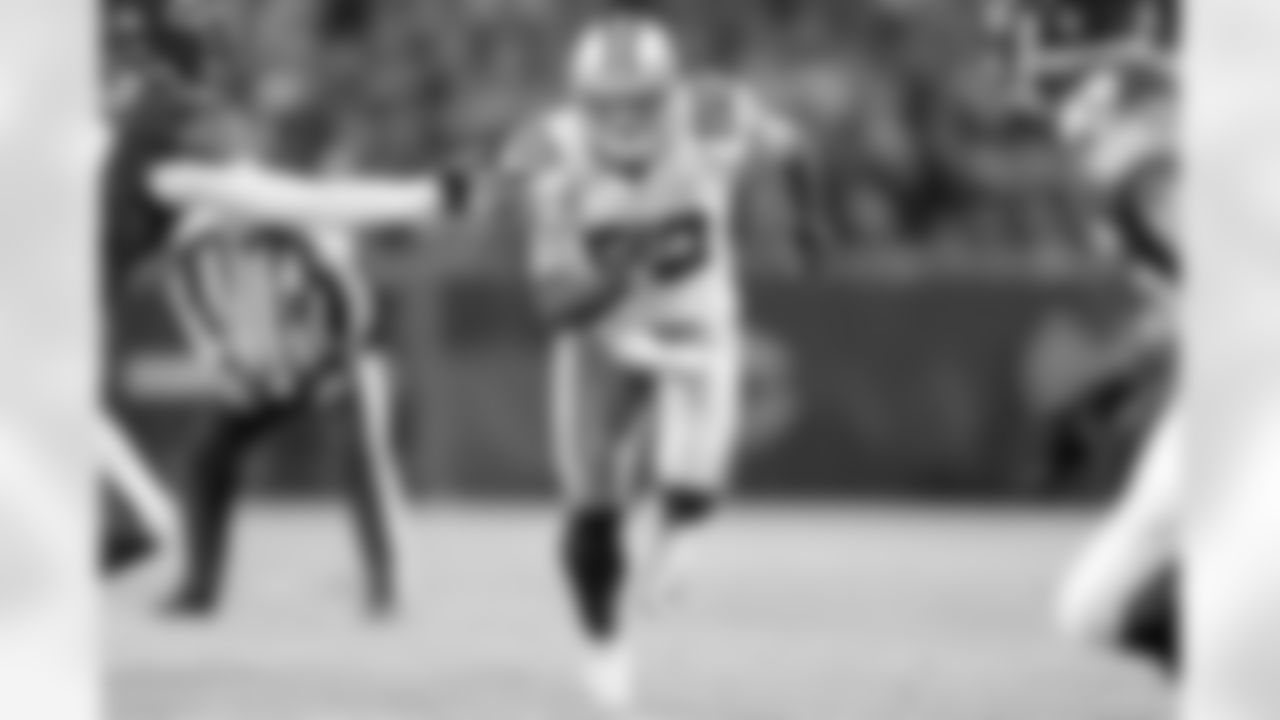witten_20141204_dal_chi_quickies214.jpg