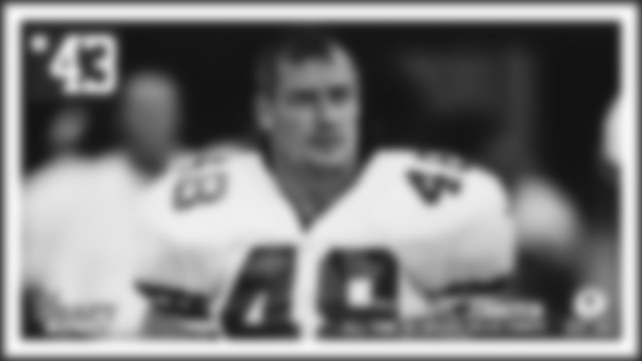43. Daryl Johnston
Known for his punishing blocking, "Moose" is one of the biggest reasons why Emmitt Smith was able to eventually break the NFL's all-time rushing record. In his Hall of Fame acceptance speech, Smith asked Johnston to stand while he delivered a powerful message to his fullback. "You mean the world to me. Not just because we shared the same backfield, but because you sacrificed so much," Smith stated, emotionally.
Johnston is also one of five Cowboys players to have at least one touchdown catch in each of his first 10 years in the league, the only fullback in NFL history to accomplish the feat.