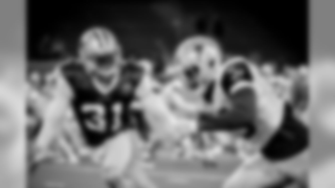 20180823_Training Camp_Byron Jones_Selects_JJ_019324