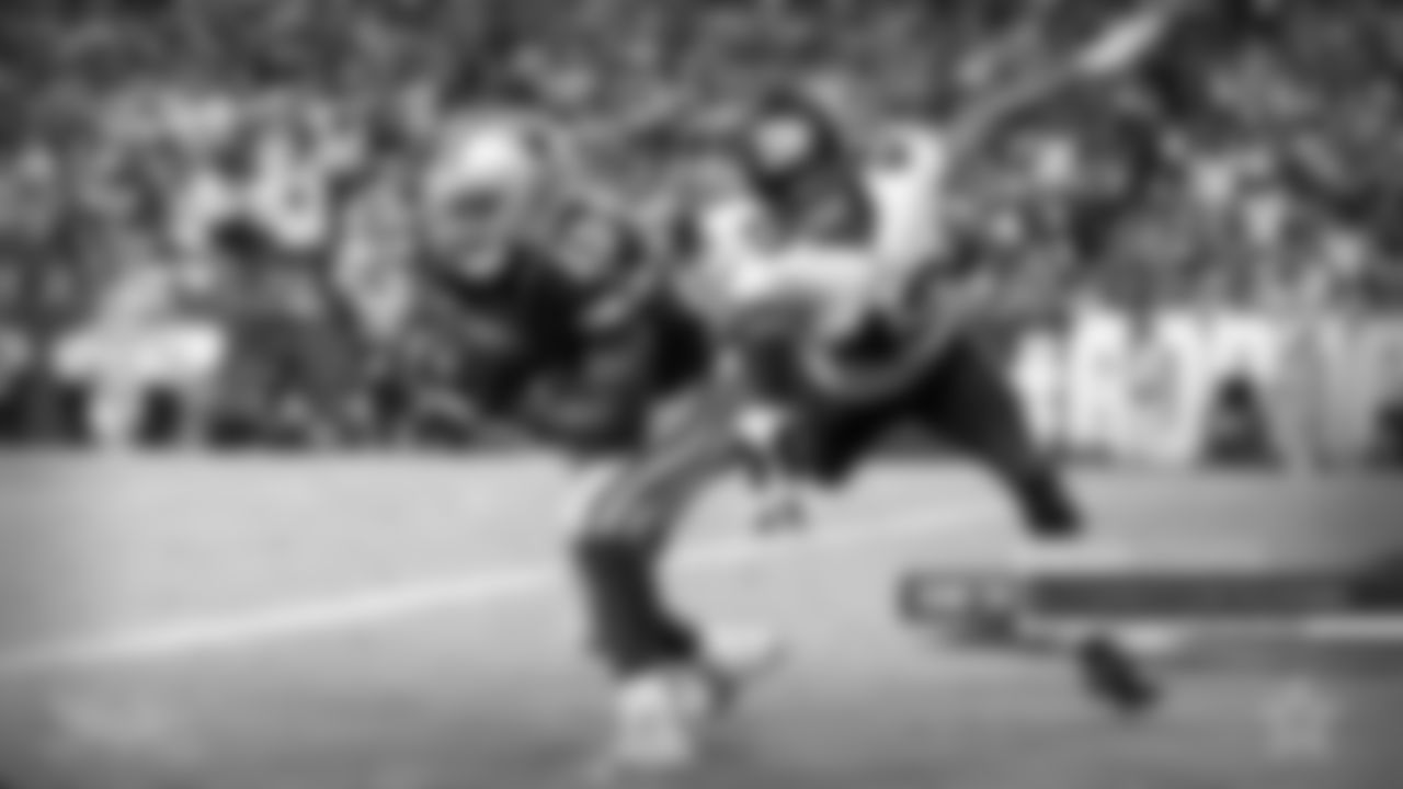 2. Amari Cooper (8) – His scores were rather steady from start to finish. Cooper had two TD catches in the opener against the Bucs and was scoring in Weeks 16 & 17 as well.
