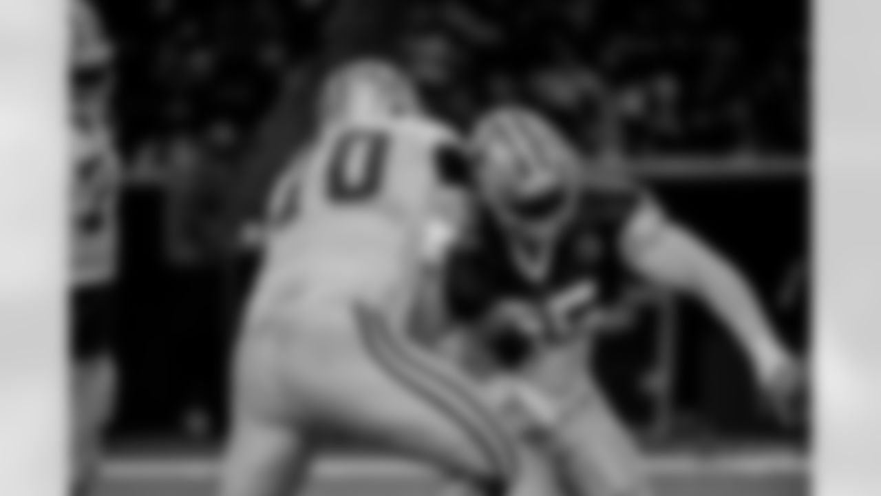 20170823_dal_stephen_paea_selects_jj35625.jpg