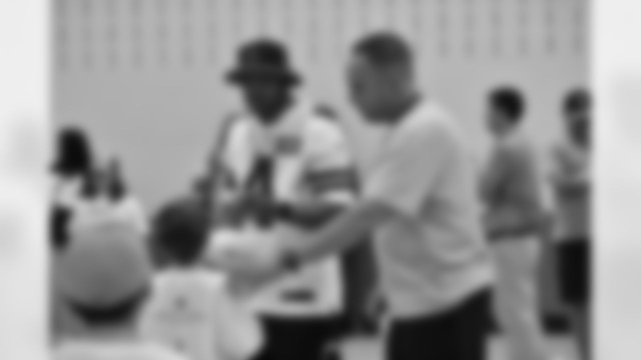 20160919_nfl_play_60_selects_jj0158.jpg