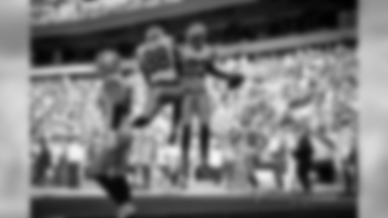 2017101_dal_terrance_williams_selects_jj22555.jpg