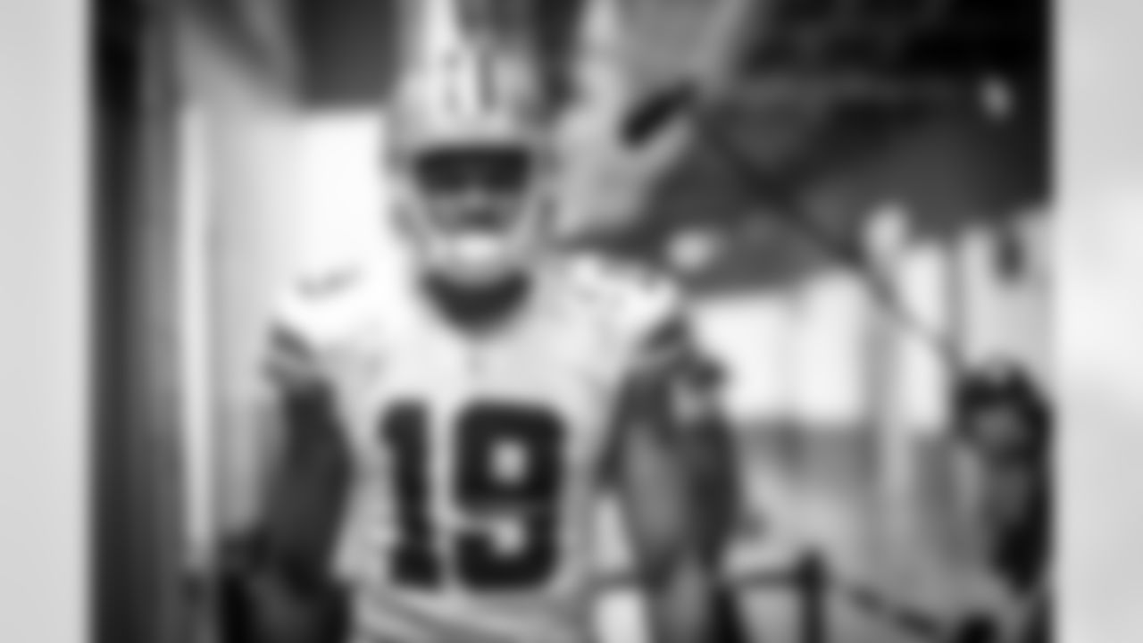 20161002_dal_vs_sf_brice_butler_selects_jj1216.jpg