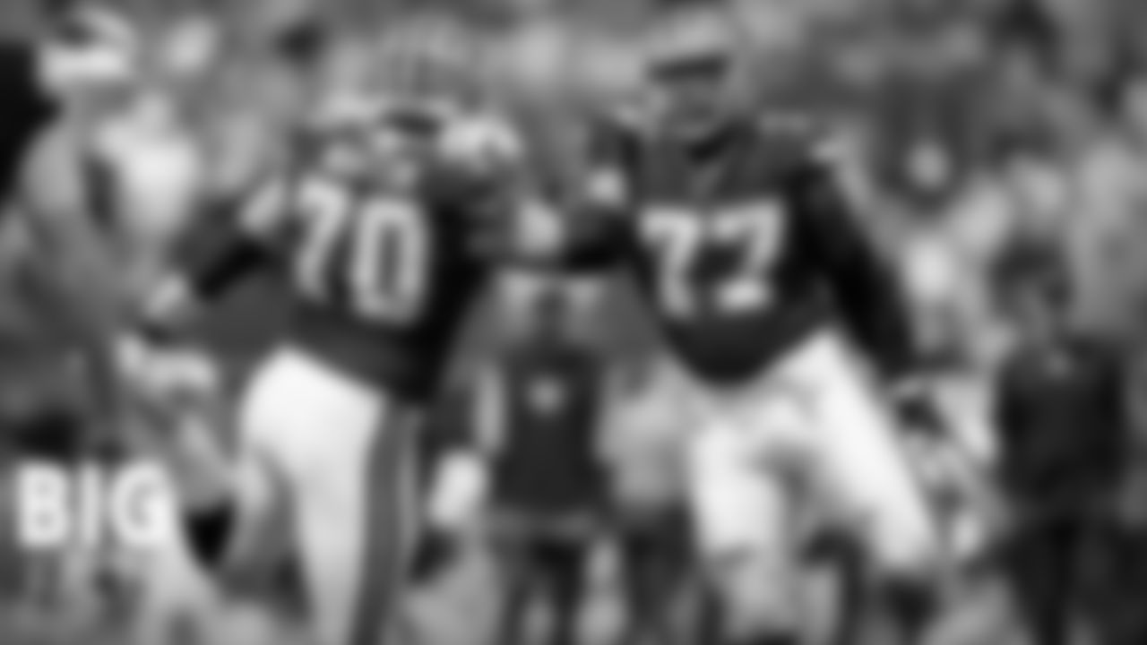 Grade-A Linemen
To no surprise really, the Cowboys have two of the NFL's top individually-graded players so far this year, according to the analysis website Profootballfocus.com. Zack Martin and Tyron Smith are ranked fourth and seventh respectively so far this year. Martin (92.3) has the No. 4 ranking, just ahead of Smith at 91.2. Martin has twice led the entire NFL in the highest grade of the week, and don't forget, he missed Week 1 in Tampa Bay, the Cowboys' only loss of the season.
