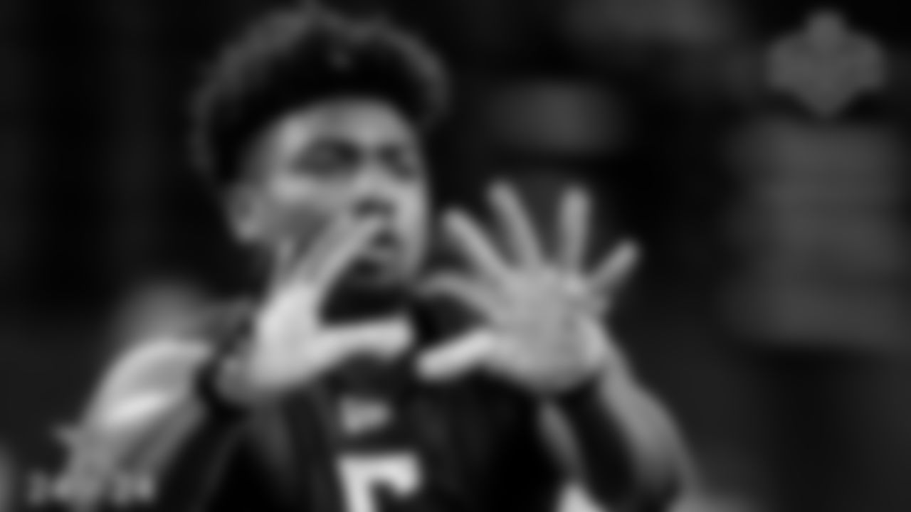 Treylon Burks (WR – Arkansas)
Here's a fun one. Making his first appearance on the list is Burks, a big-bodied wide receiver with the speed and agility to do many things for an offense. Prior to Amari Cooper's trade to Cleveland, taking a wide receiver in the first round was out of the question. Well not anymore. Burks is reported to be on the 30-visit list and could be the top receiver on their board.