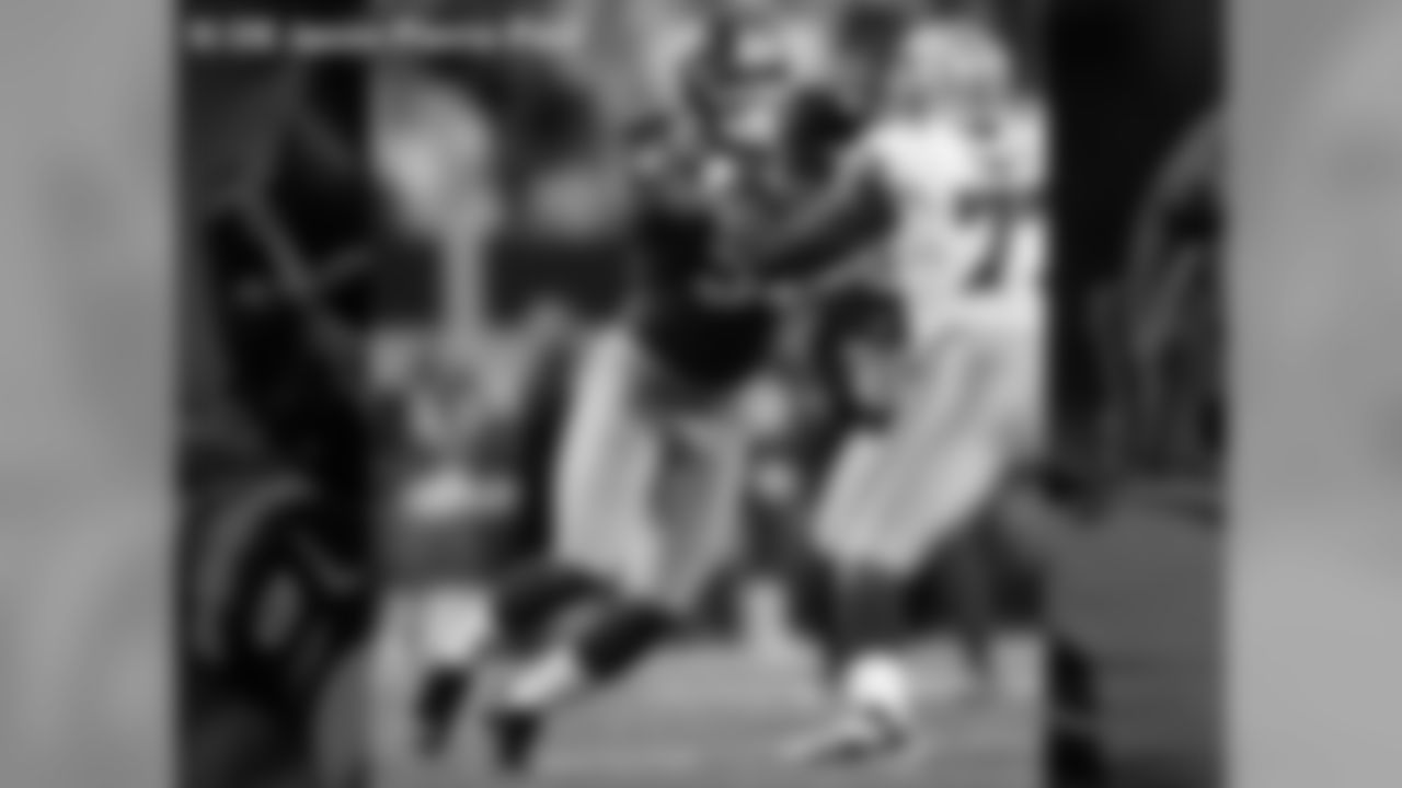 Jason Pierre-Paul - He could be No. 1 on this list. If he plays despite a back injury, then he's much better than No. 9. He simply plays all over the field.