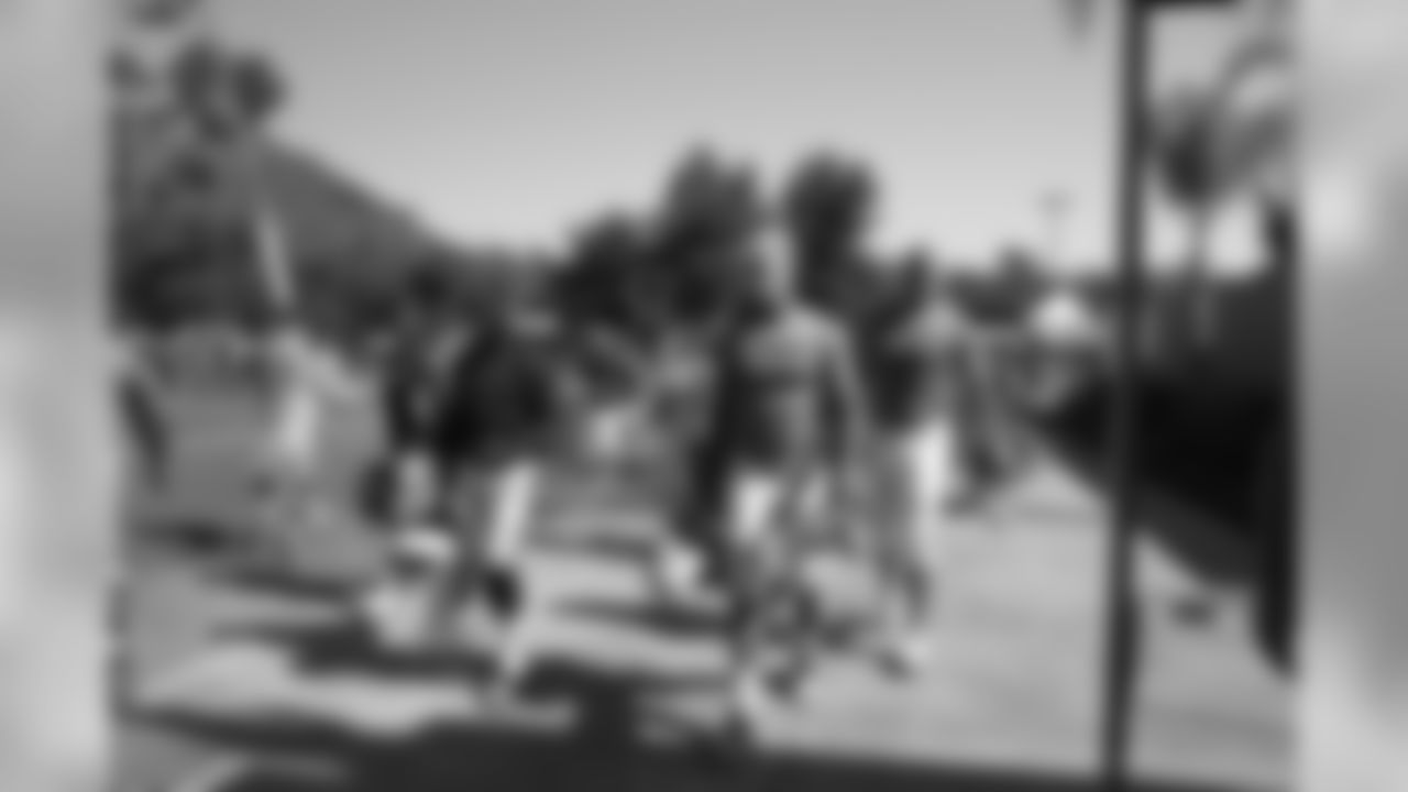 tempChargersCowboysPractice_082012_19.jpg