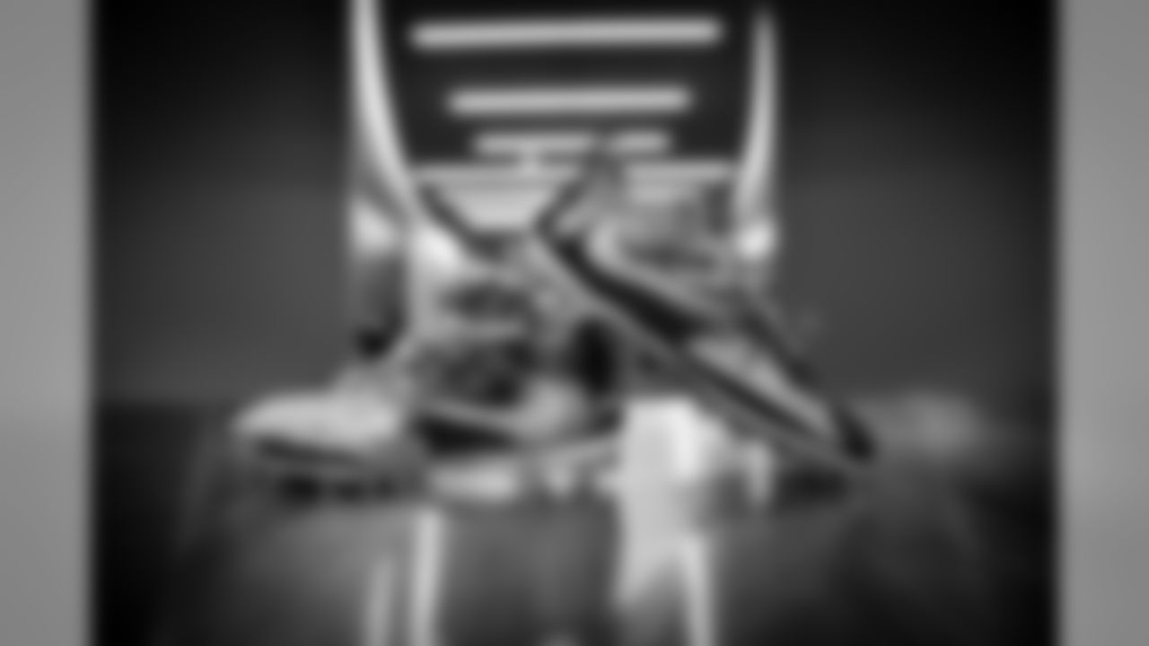 20161129_shoes_all_jj7719.jpg
