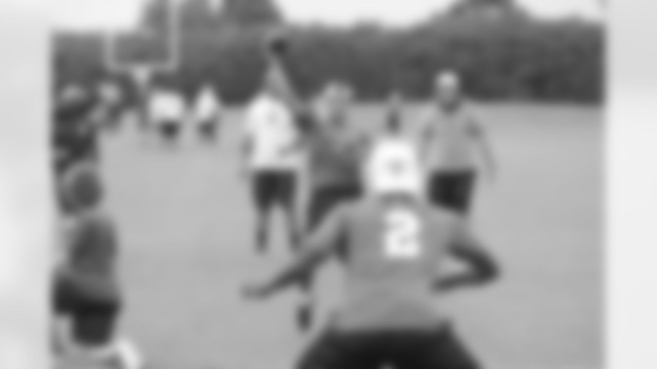 temp20140612_DAL_CowboysU_quickies132.jpg