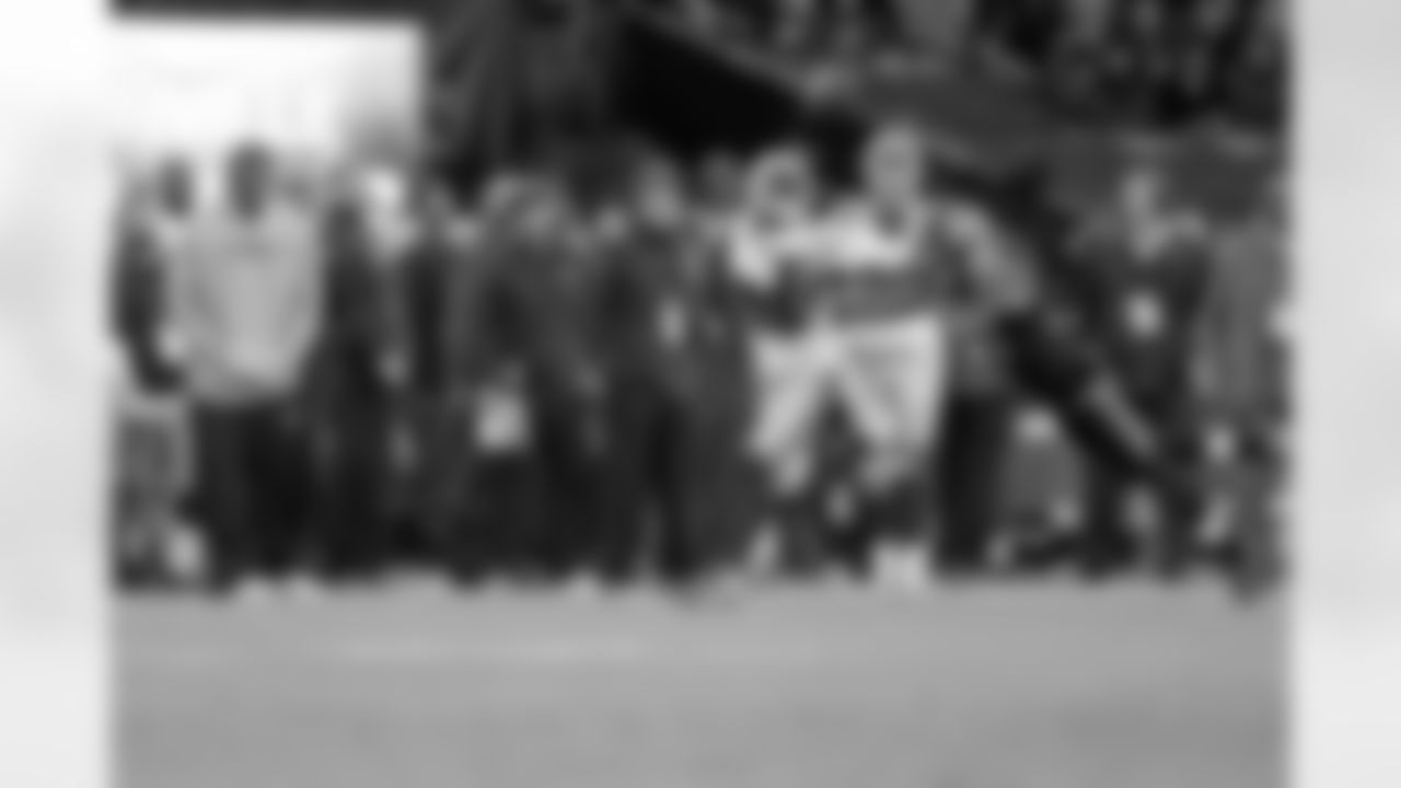 london_dez_catch_dal_jax_quickies181.jpg