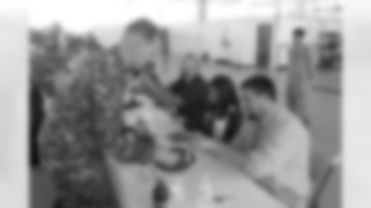 20150728_dal_pointmugu_zack_martin05.jpg