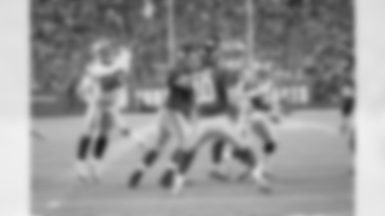 defense_lawrence_20141123_dal_nyg_quickies209.jpg