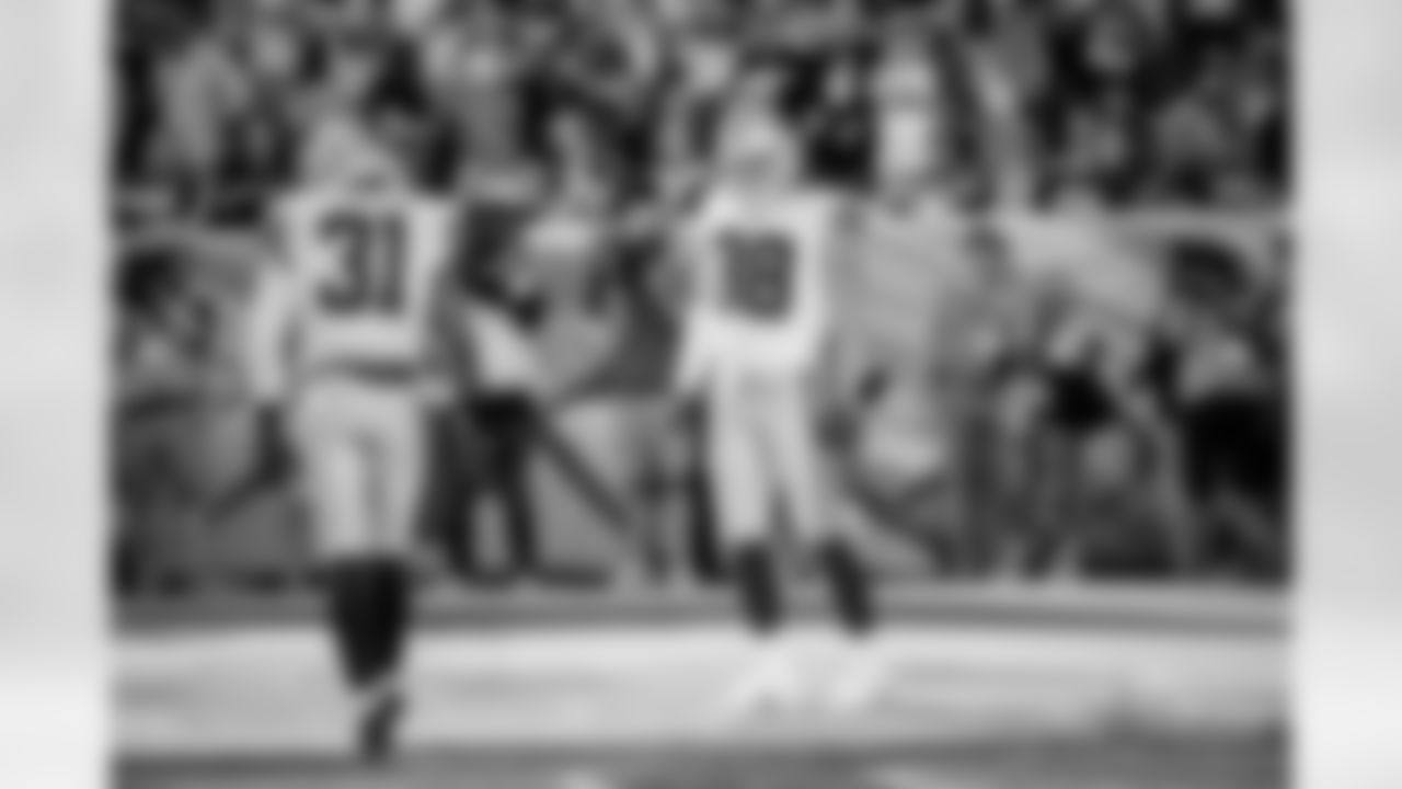 d-20170917_dal_jeff_heath_selects_jj44710.jpg
