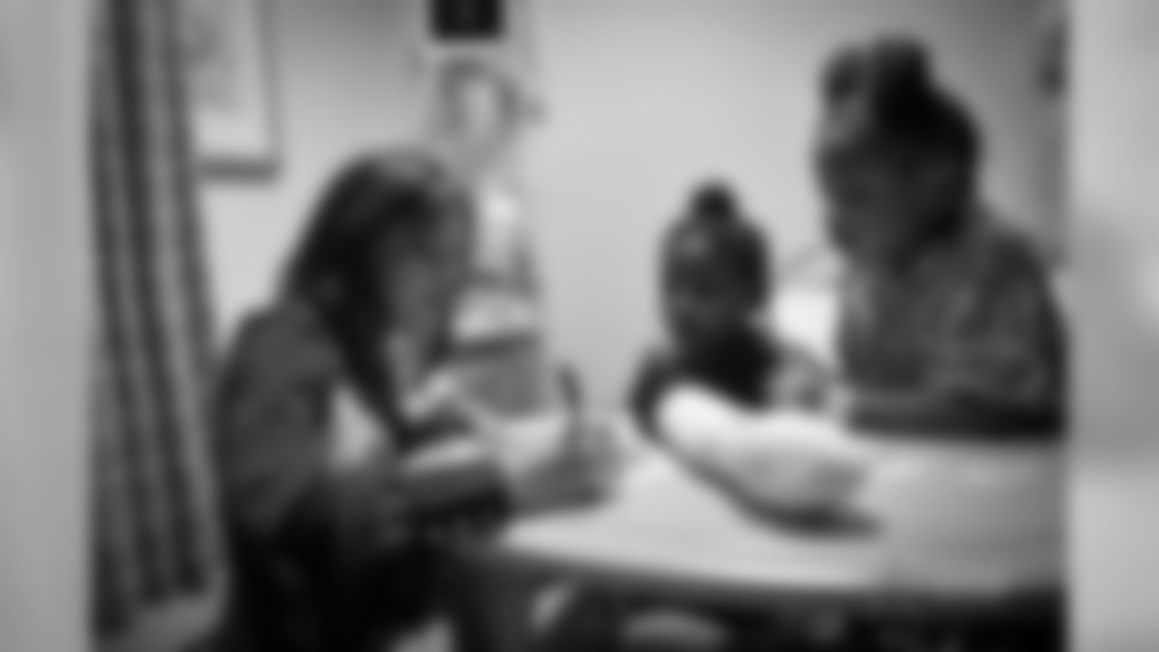 20161205_hospital_visits_medical_city_selects_jj10515.jpg