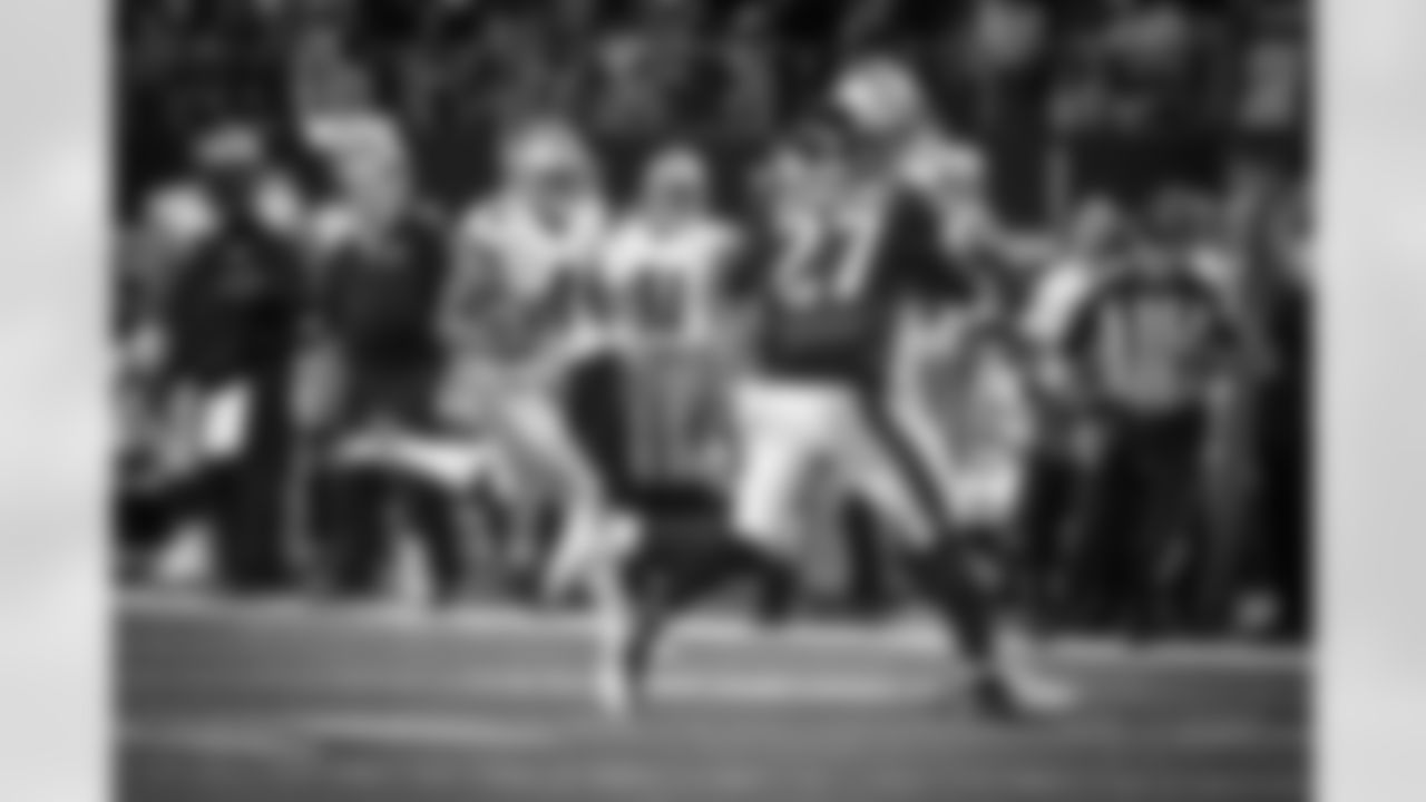20161030_dal_vs_phi_dak_prescott_selects_jj2061.jpg