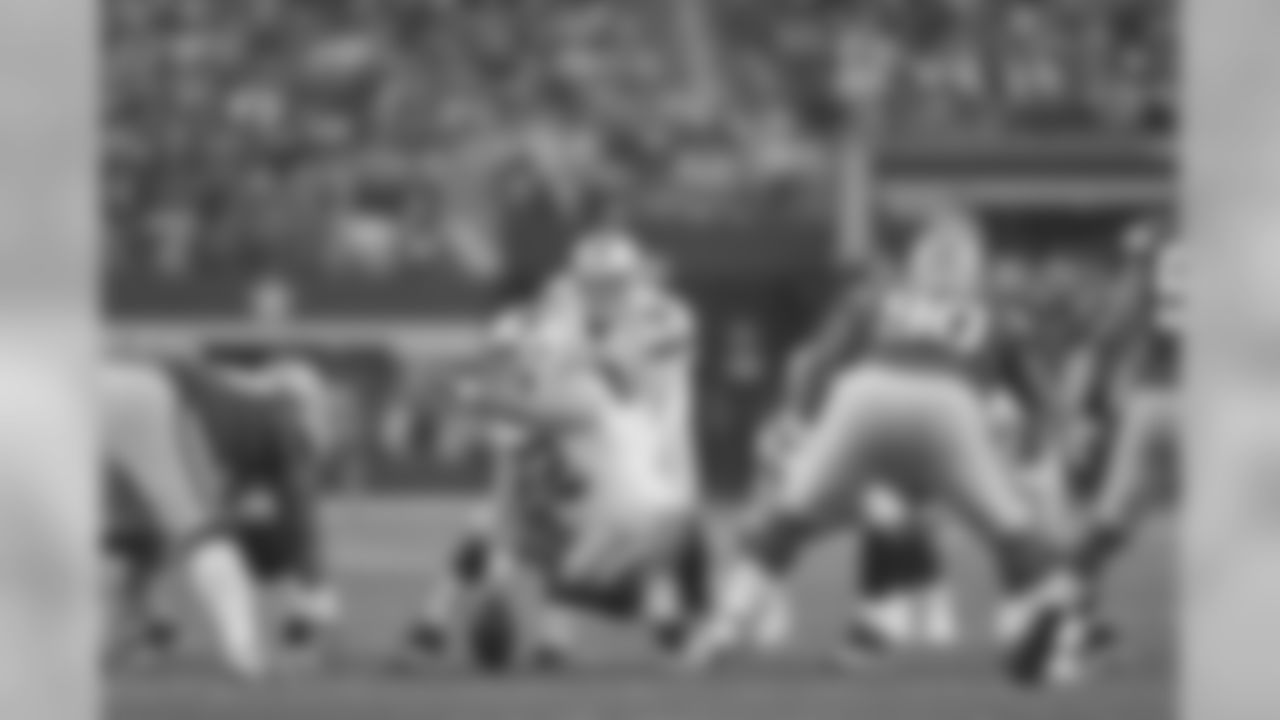 temp20131215_GB_DAL_quickies140.jpg