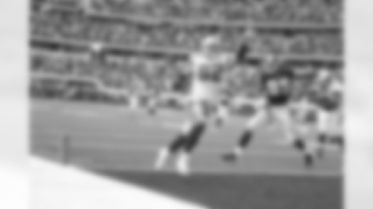 ap_101219140940.jpg