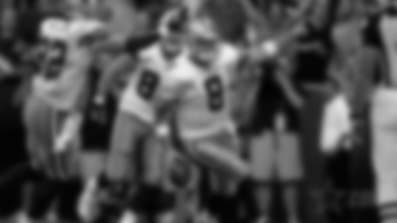 20070909_dal_tony_romo25.jpg