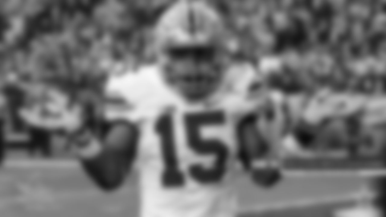 Ezekiel Elliott – Zeke has already said on social media he wouldn't mind wearing No. 15 again, a number he wore at Ohio State.