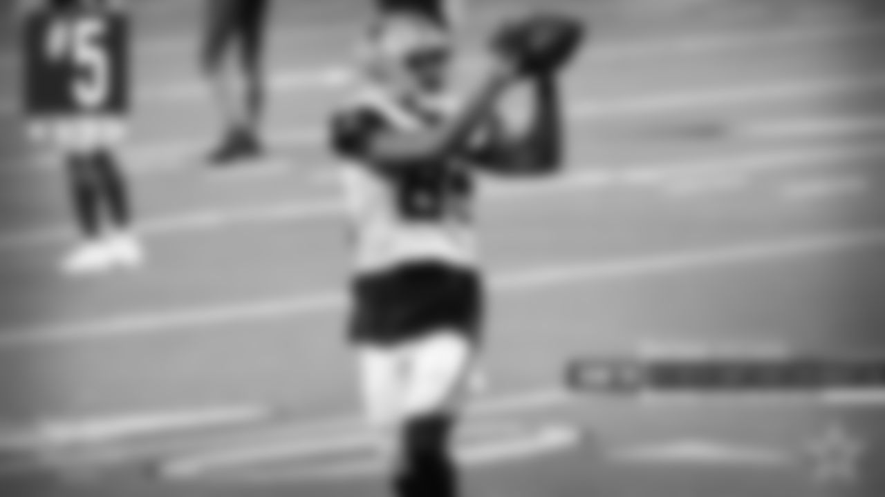 5. Noah Brown – Another slow start to camp but lately Brown has picked it up. He might challenge Bryant for the last spot because he also has special teams ability and has the same body type that can handle the demands of fighting off blocks in the kicking game. Brown has more upside as a receiver and has shown it this week.