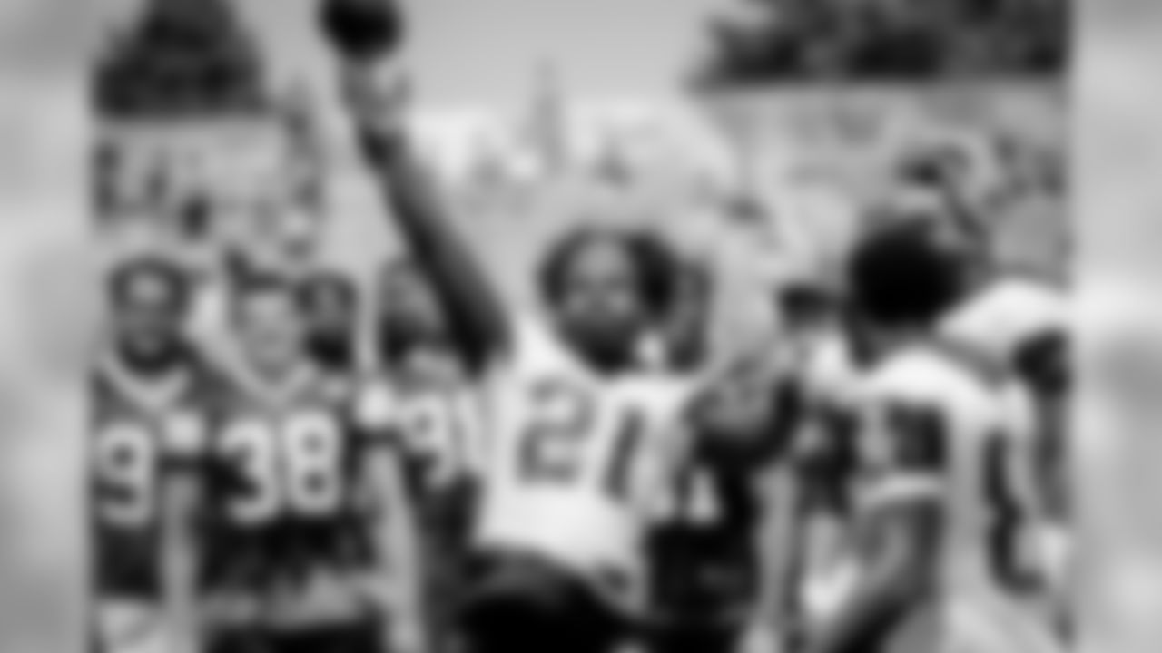 20180815_Training Camp_Ezekiel Elliott_Selects_JJ_013796