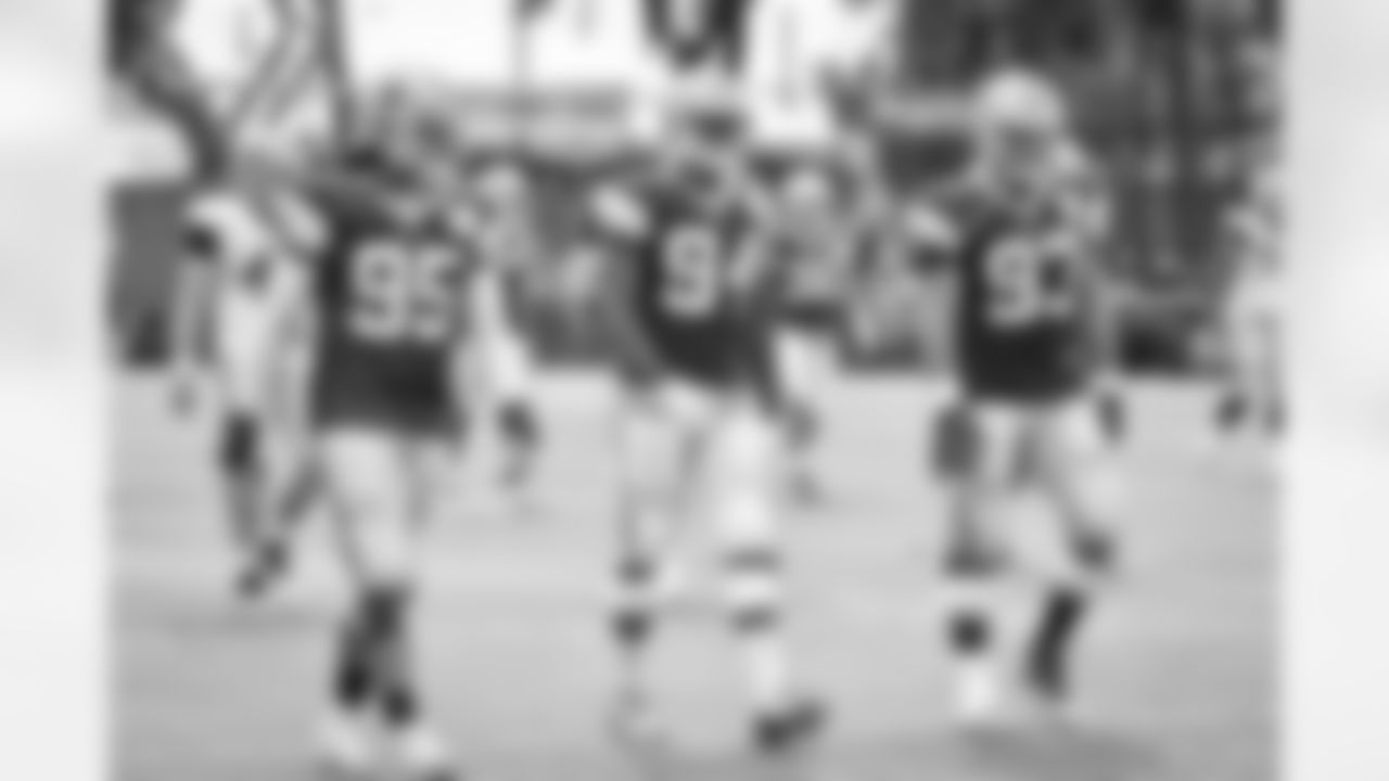 08022015_training_camp_afternoon_gregory_jj809.jpg