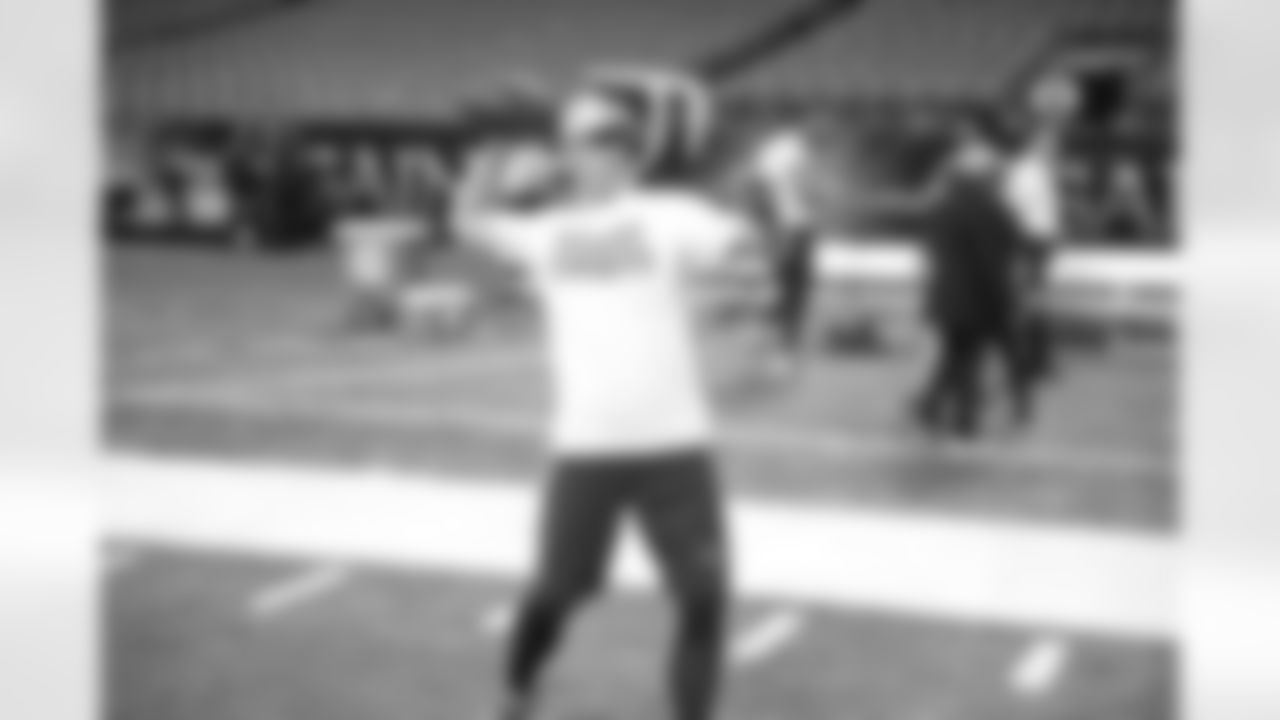 20151004_dal_pregame_quickies010.jpg