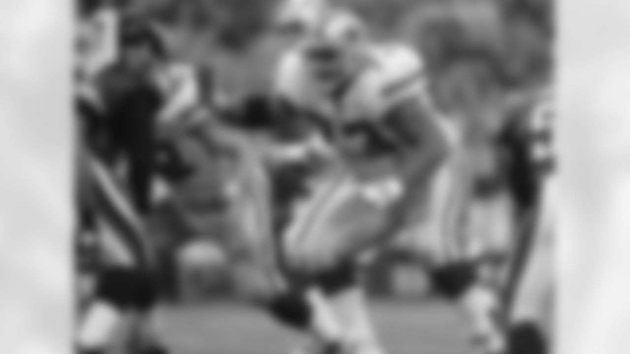 Larry Allen – He was a raw, relatively unknown player from Sonoma State (Calif.), but the Cowboys thought he had a chance to develop and be dominant. That's exactly what he was, earning 10 Pro Bowls. Like Renfro, he was an All-Pro at two differen