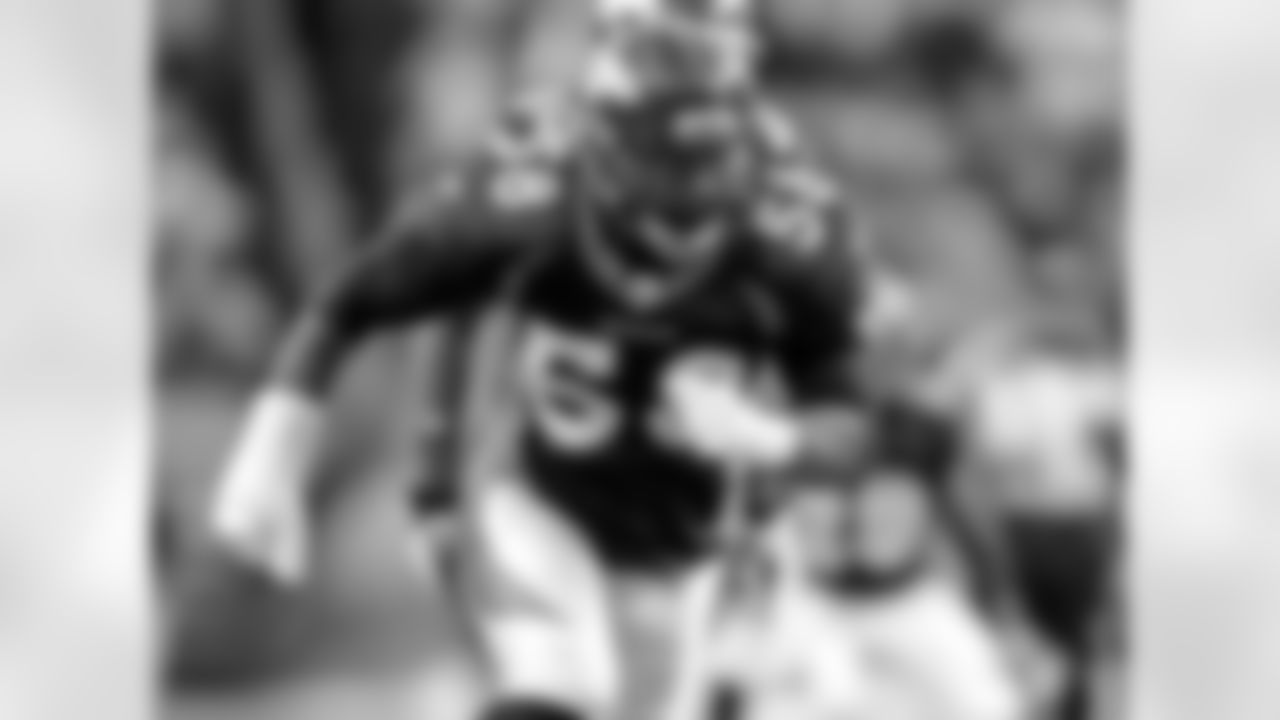 Von Miller - Broncos