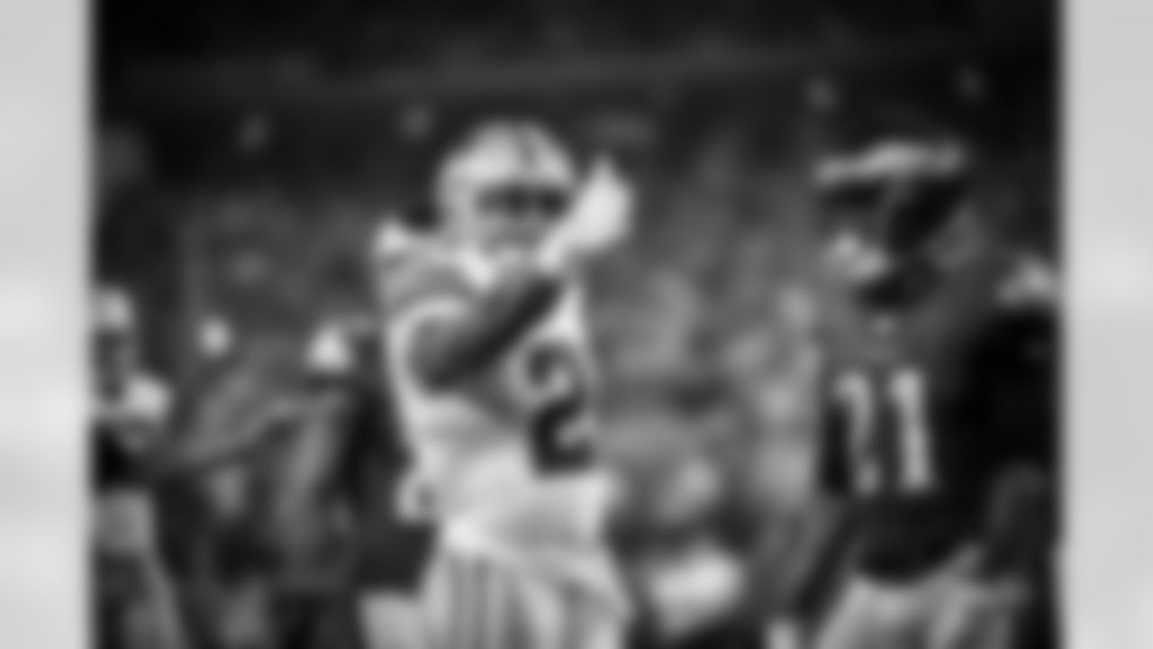 20161030_dal_vs_phi_ezekiel_elliott_selects_jj2095.jpg