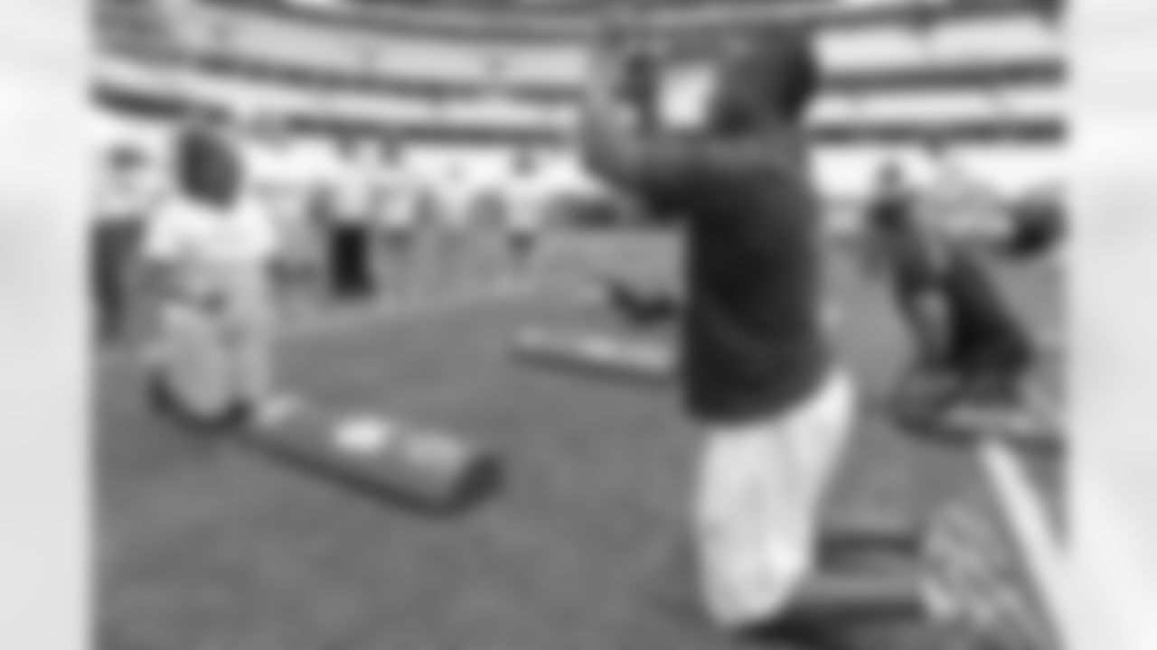 temp20140816_DAL_Moms_Safety_Clinic_quickies109.jpg