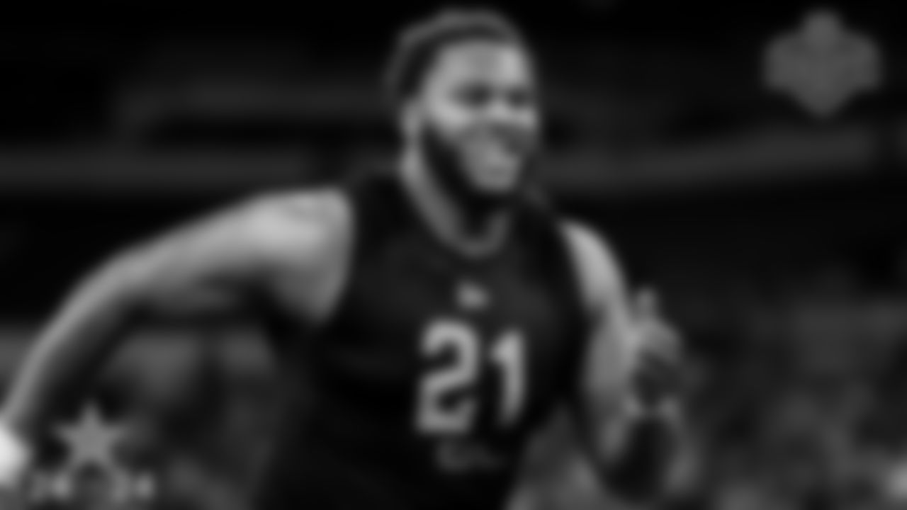 Ed Ingram (OG – LSU)
Another option to address the guard spot on day two would be Ingram, who has been rising draft boards. Opposite of Kinnard, Ingram has a higher level of athleticism to his game but is not nearly as strong as his SEC counterpart. The DeSoto, Texas native has constantly improved throughout his career and could have as high of a ceiling as any second-day lineman.