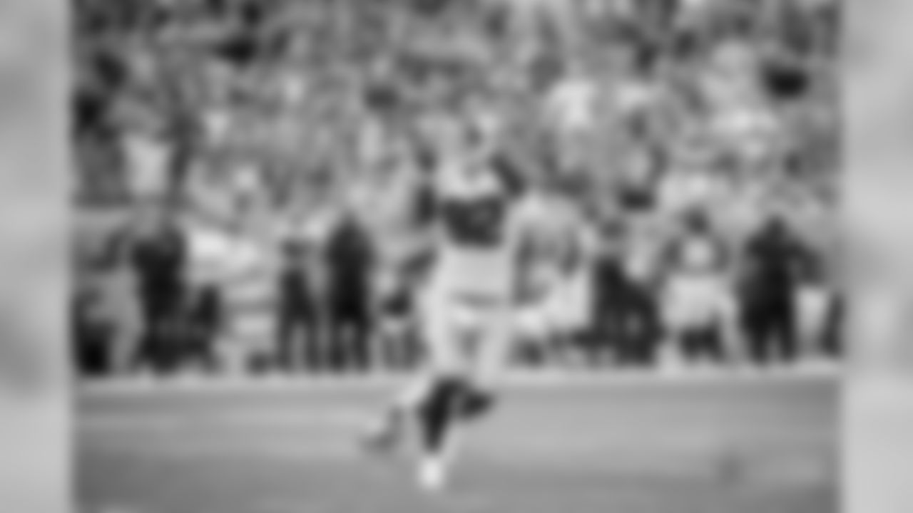o-20170917_dal_jason_witten_selects_jj44546.jpg