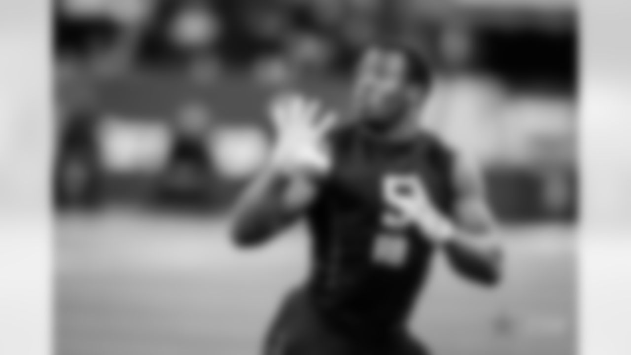 Georgia running back Nick Chubb runs a drill during the NFL football scouting combine, Friday, March 2, 2018, in Indianapolis. (AP Photo/Darron Cummings)