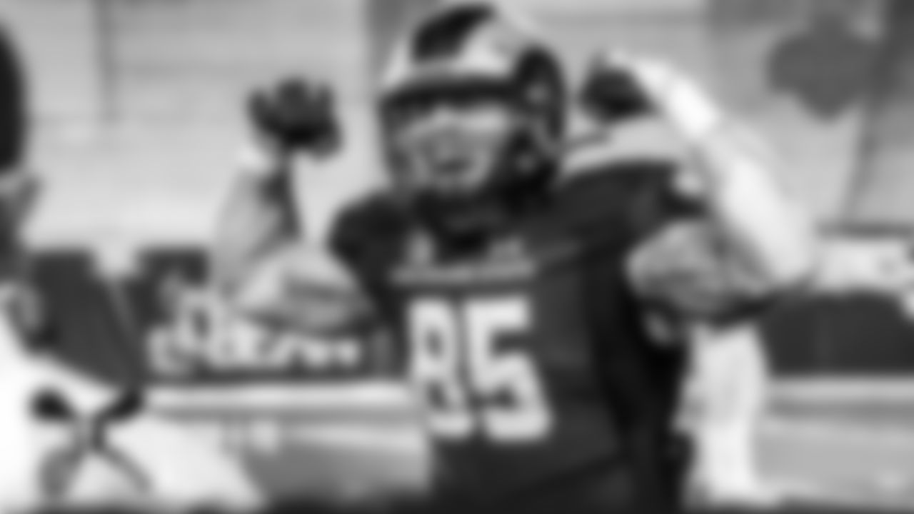 Cowboys-Targets-For-Day-2-Include-TEs,-WRs,-DEs-16