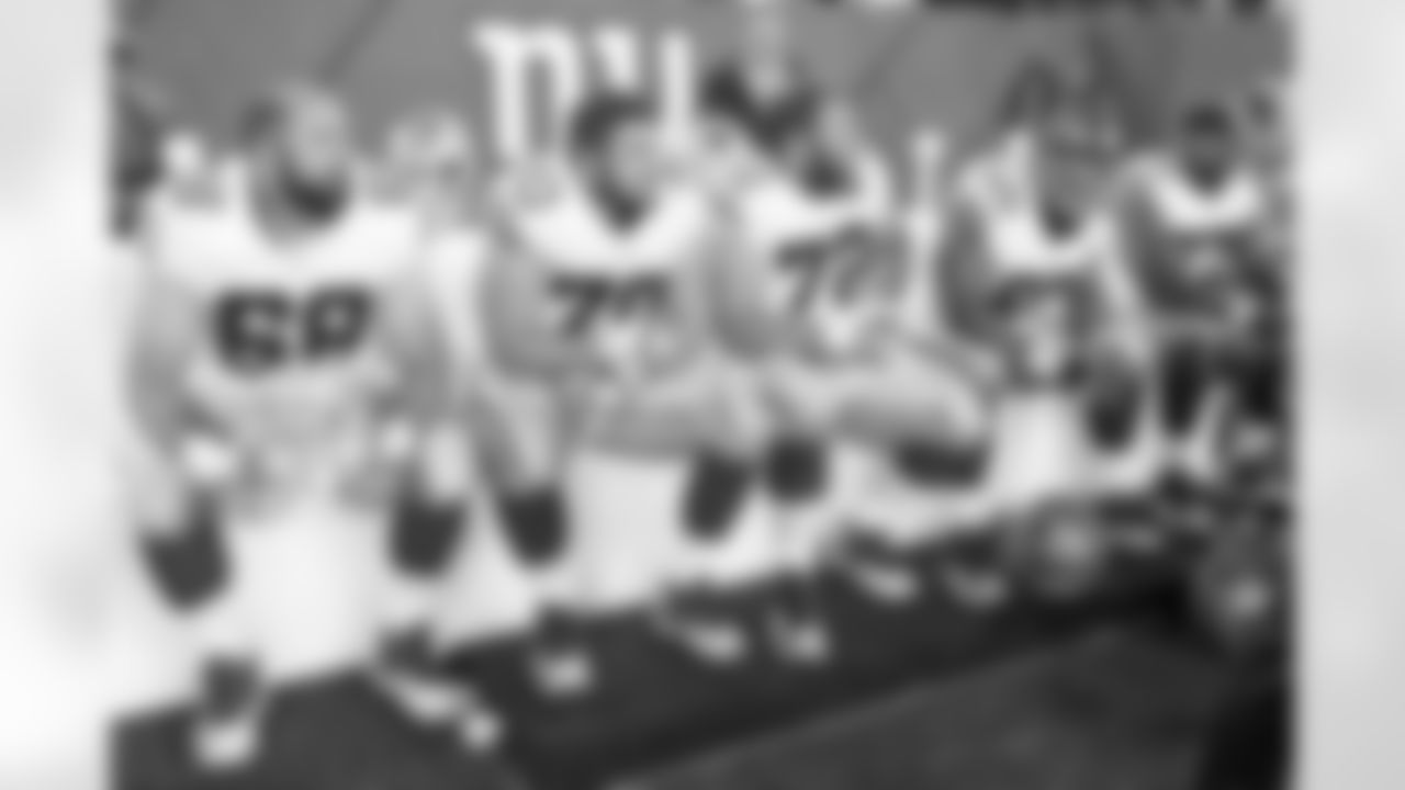 offense_line_20141123_dal_nyg_quickies142.jpg
