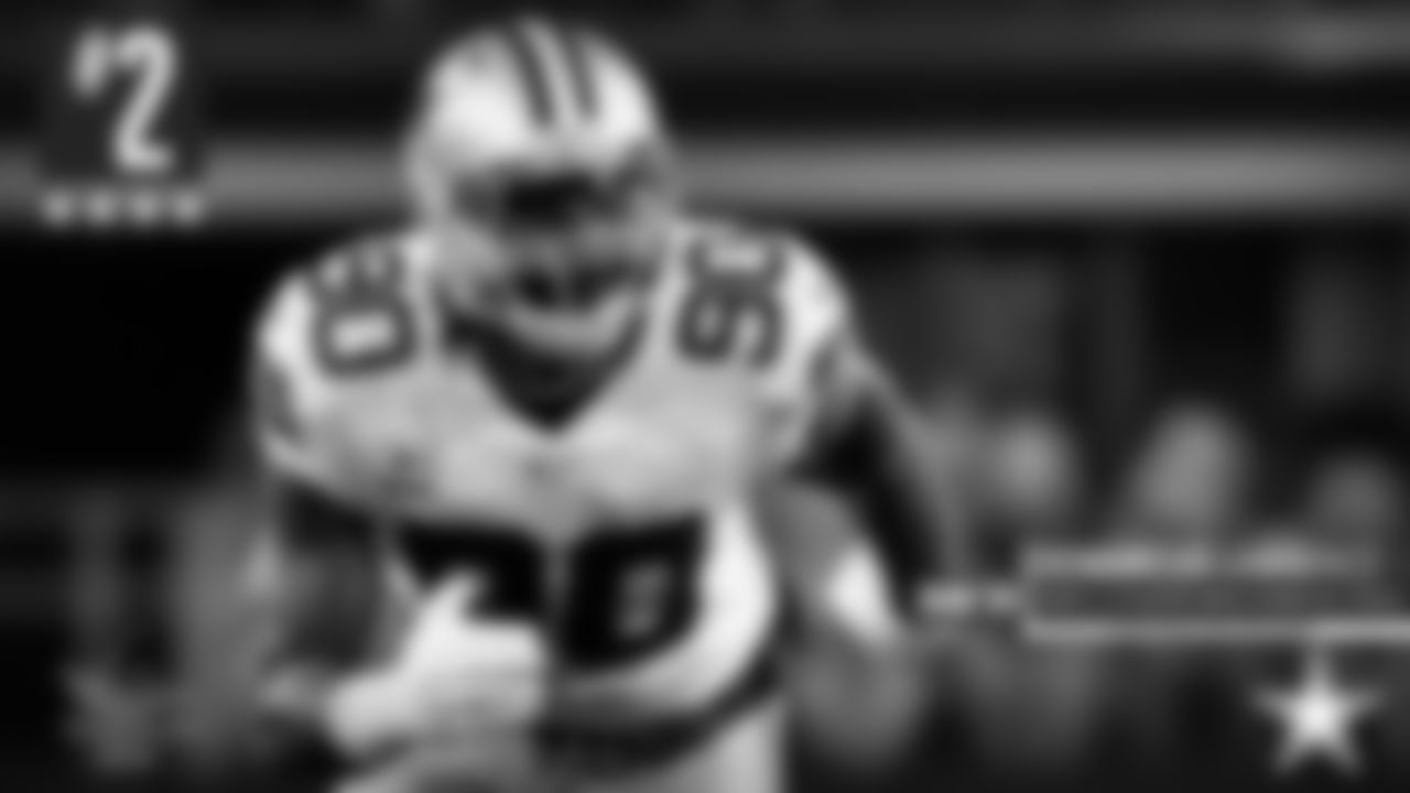 2 – DeMarcus Lawrence – He voiced his opinion on Friday about Doug Pederson's comments on the Eagles coming down to get a win. And it took a few minutes into the game for D-Law to back it up. His sack and forced fumble put the Cowboys in front by 14 points and the team and defense never looked back.