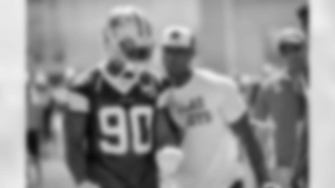 20180605_otas_demarcus_lawrence_selects_jj_98317.jpg