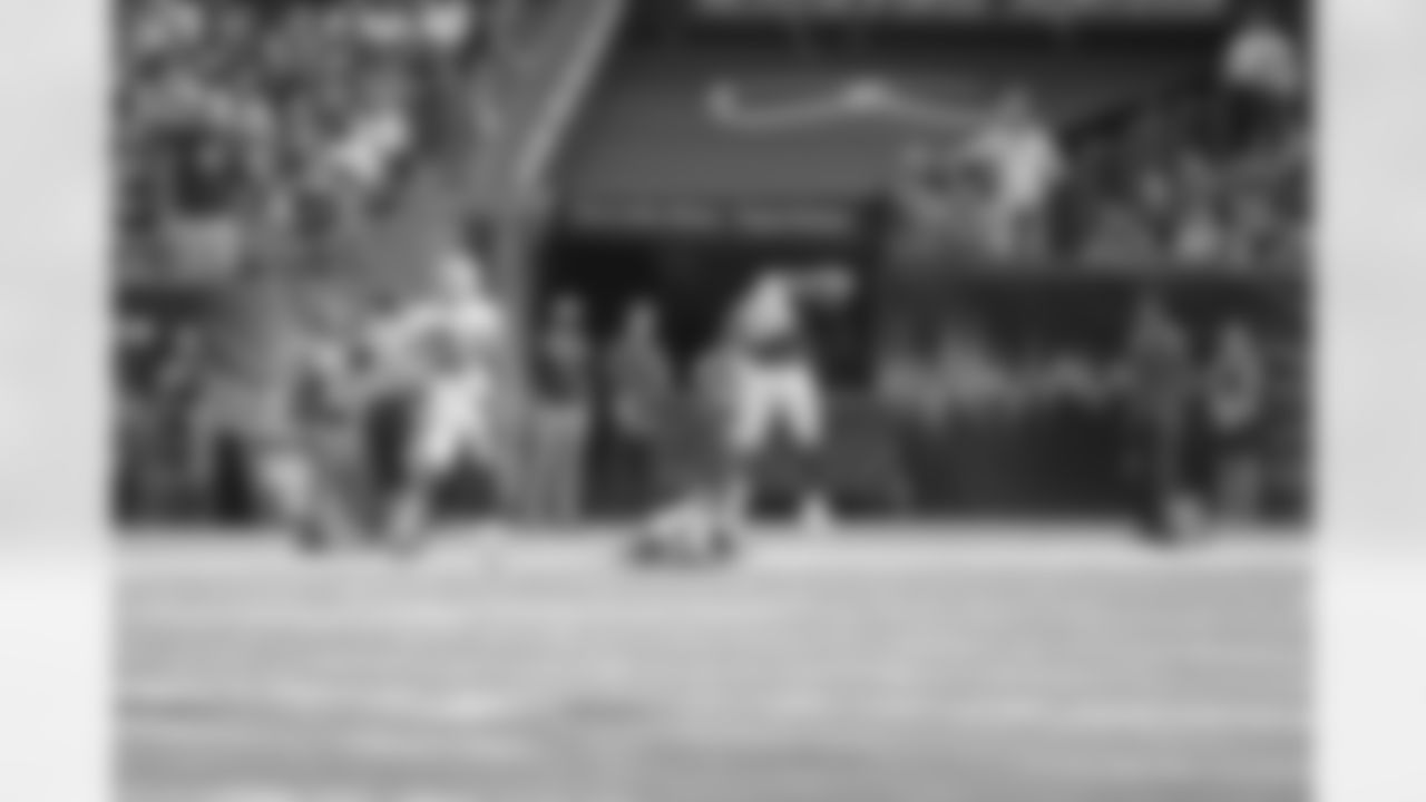 20151004_dal_no_quickies164.jpg
