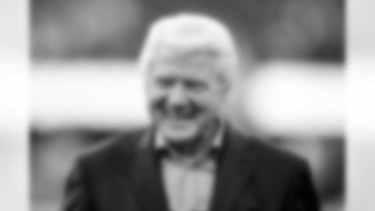 Former Dallas Cowboys head coach Jimmy Johnson smiles on the field before an NFL football game against the Los Angeles Chargers, Monday, Oct. 16, 2023, in Inglewood, Calif. (AP Photo/Ashley Landis)