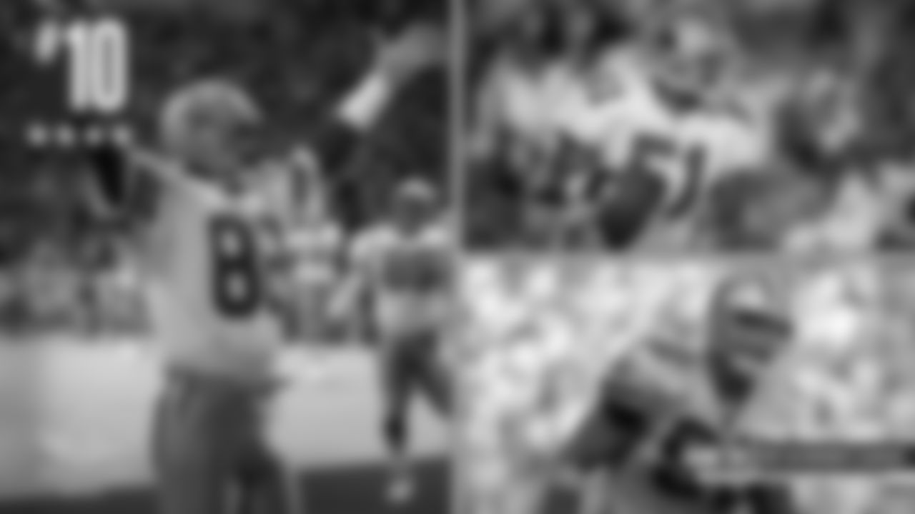 No. 10 – 1988 Class
Tom Landry's final draft class proved to be a good one. Getting Michael Irvin with the 11th pick was somewhat foreshadowing, considering that his college coaching staff and several teammates from Miami, Fla. would be joining him in a year. Ken Norton Jr. was a formidable standout for the Cowboys' defense during the early part of the decade, helping the team win two Super Bowls. Hennings was a foresight-pick, knowing that he wouldn't be available until later on, but wound up getting a contributing starter.