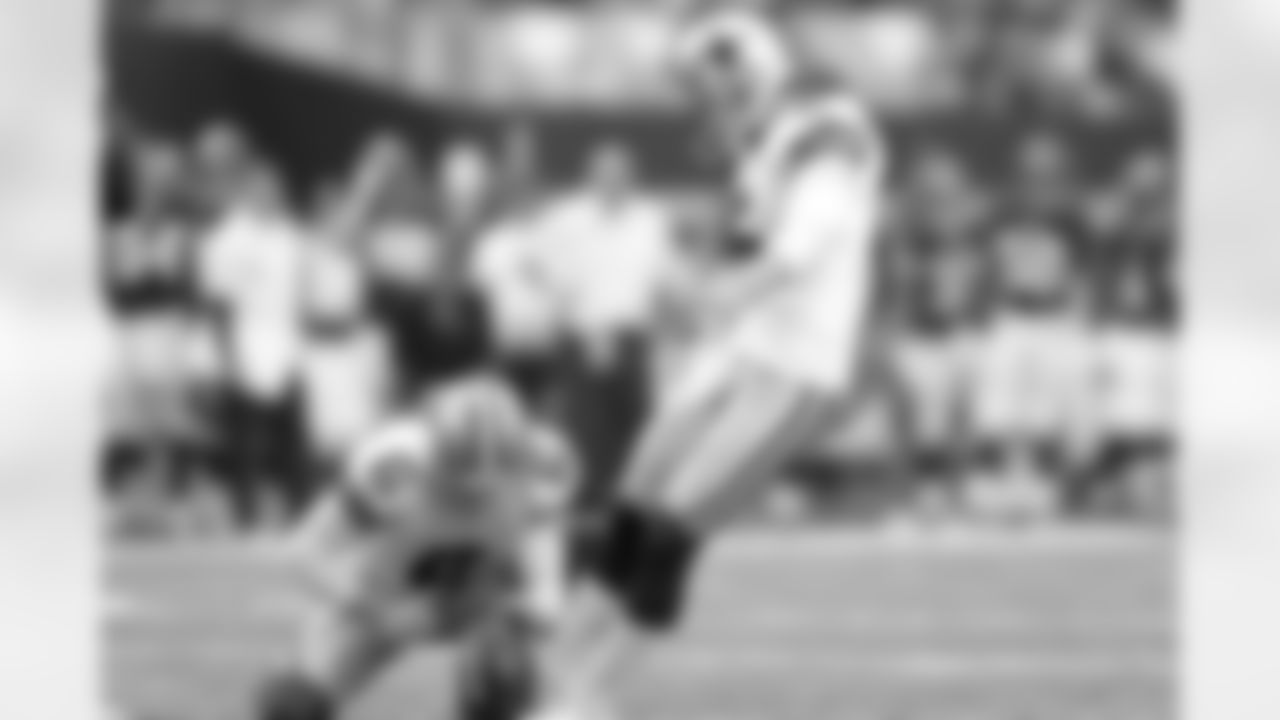 temp63_HouGal_100514--nfl_mezz_1280_1024.jpg